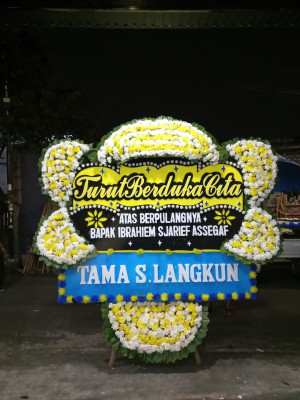 Papan Bunga Duka di Air Raja